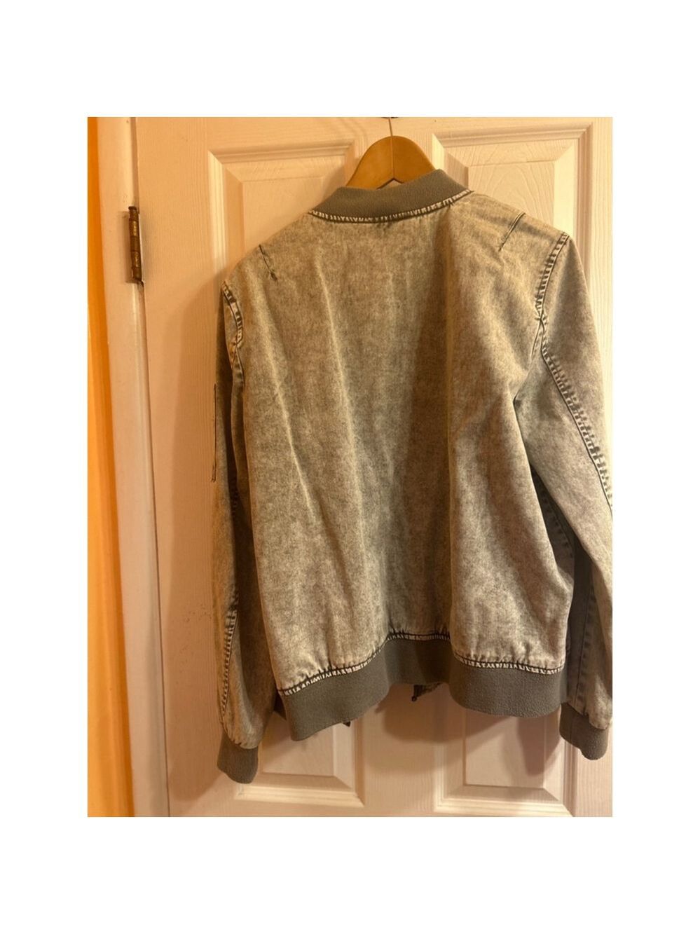Women’s Levi Strauss & Co. Bomber Jacket Size L Gray - Picture 5 of 5